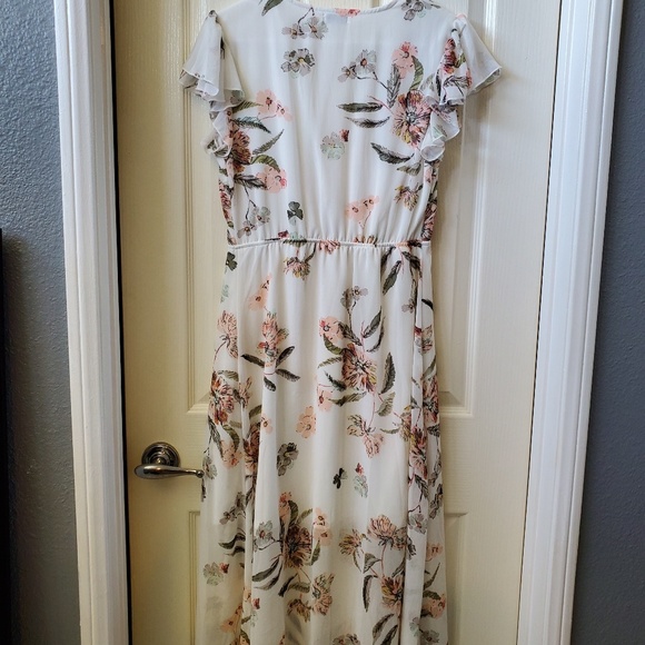 Dress - Picture 4 of 4